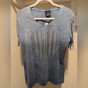 Heart Rhinestone Fringe Sleeve Tee in Washed Blue